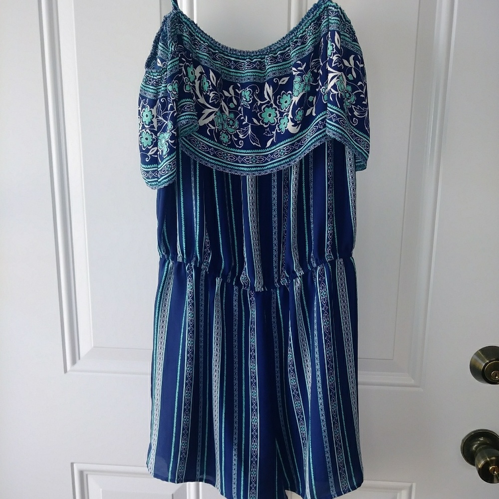 City Triangles off the shoulders romper . size M